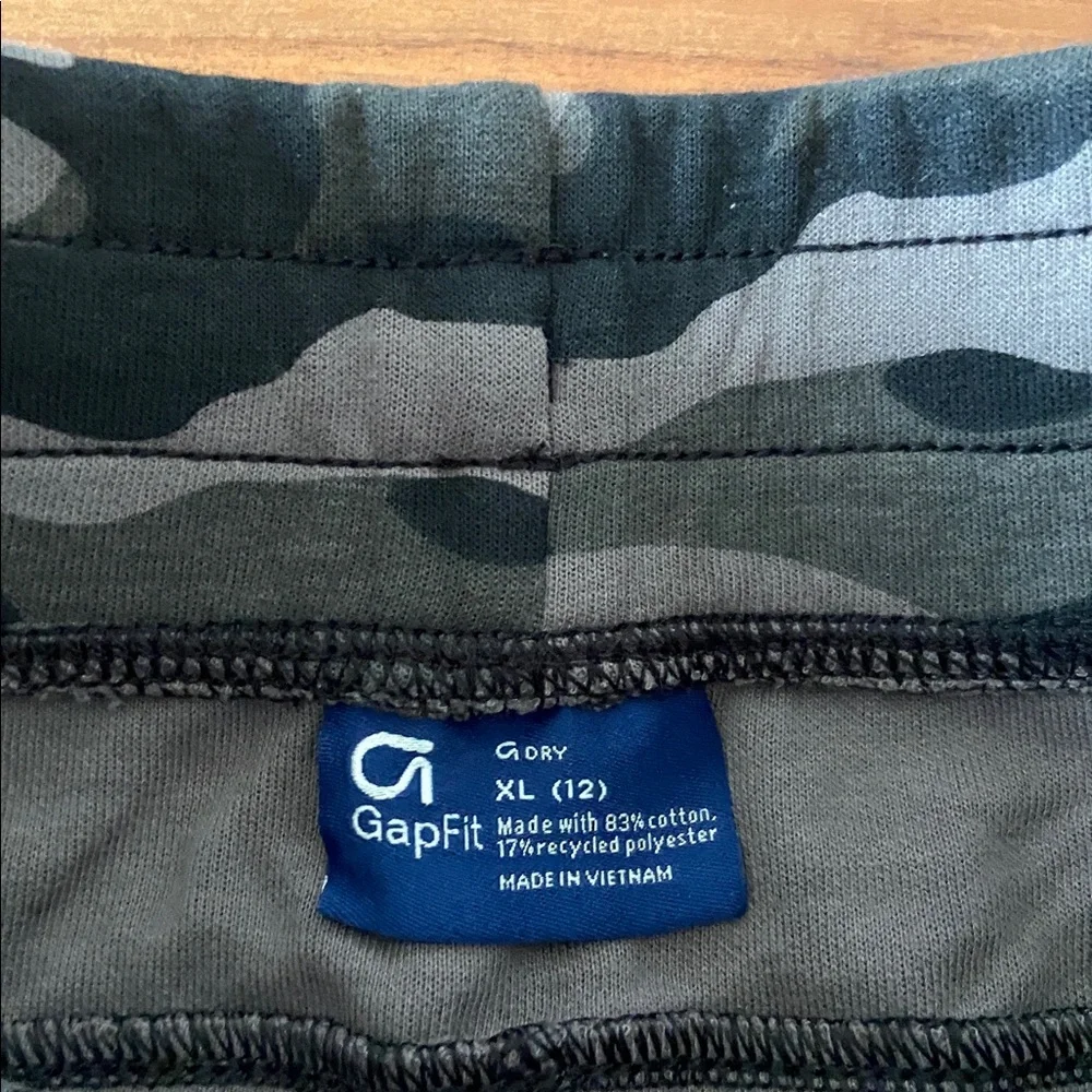 Gap Fit boys grey & black camo jogger sweat pant athletic sporty kids XL 12